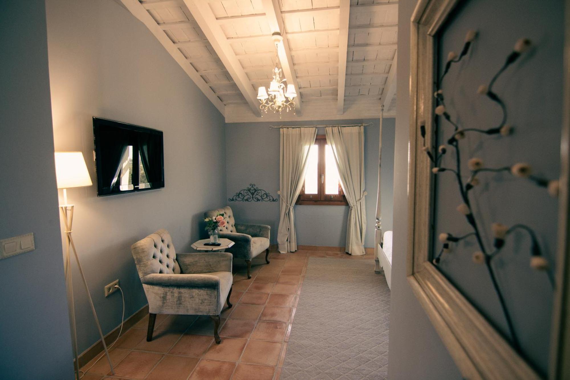 Hotel La Mozaira 4*