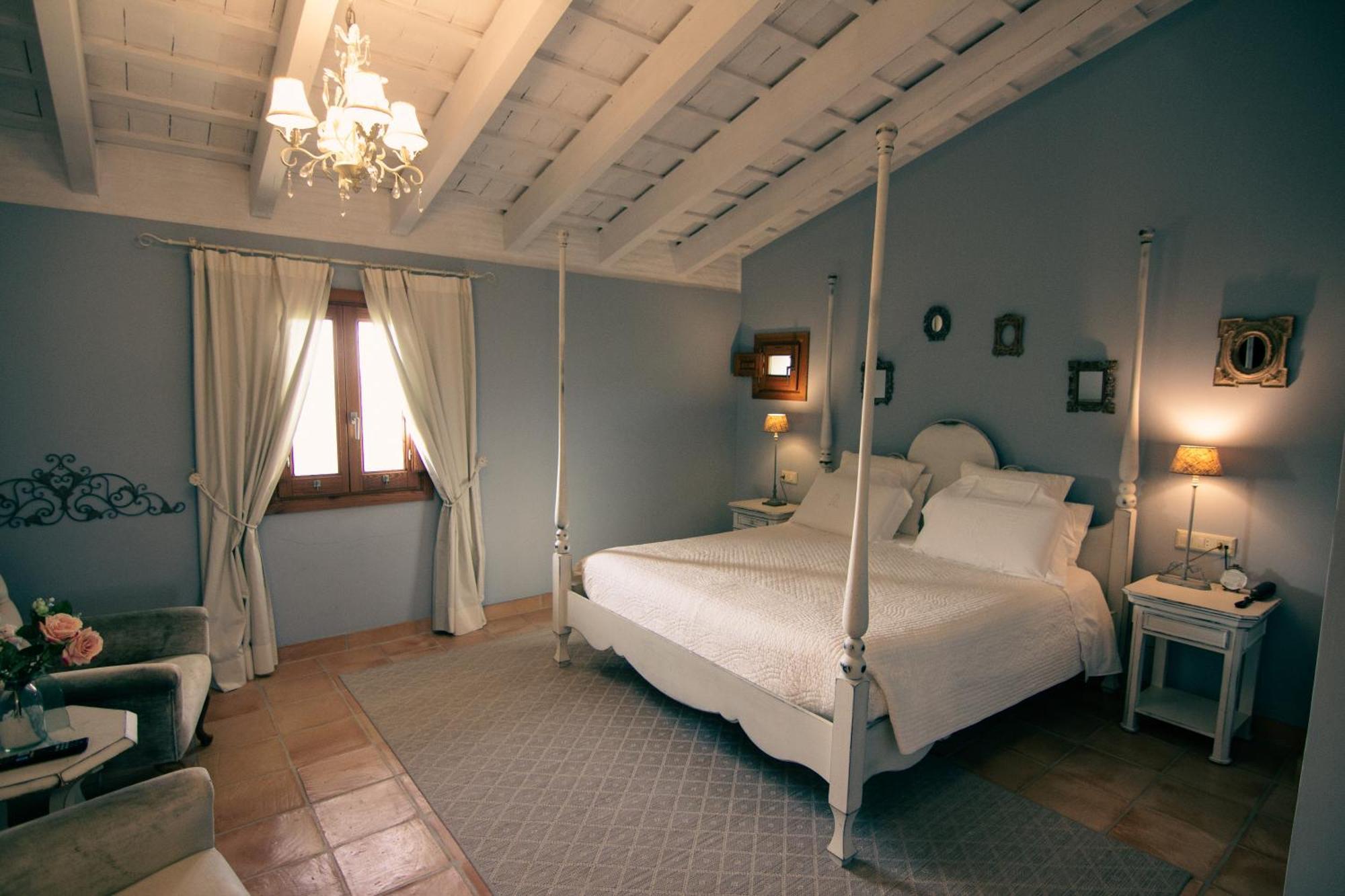 La Mozaira Hotel 4*